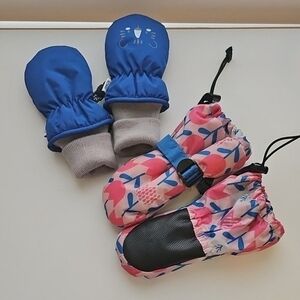 Bundle of 2 pairs of toddler mittens 12-24mo